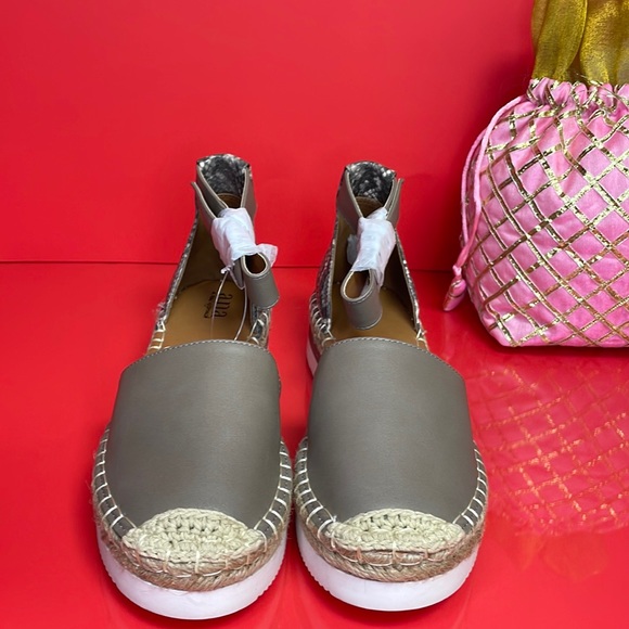 a.n.a Shoes - SHOES A.N.A anew aproach